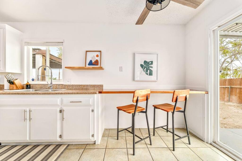 Вилла Palm Vista Retreat *Hot Tub/Cowboy Pool/Hammocks* Джошуа-Три Экстерьер фото
