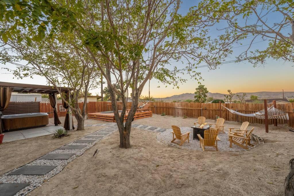 Вилла Palm Vista Retreat *Hot Tub/Cowboy Pool/Hammocks* Джошуа-Три Экстерьер фото